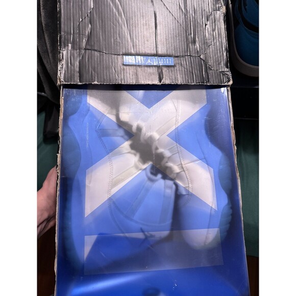 US 12 - Nike Air Jordan 11 Retro High OG Legend Blue / Colombia - 378037-117 - Picture 12 of 12